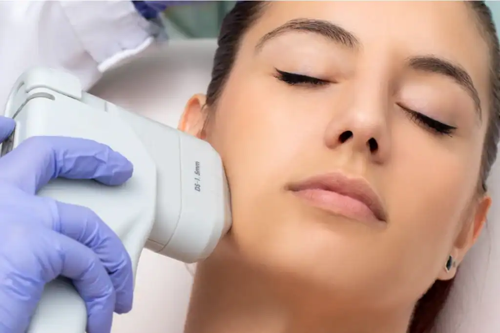 Discover the Perfect Duo: Morpheus8 and HIFU 2 Image of Morpheus8 And HIFU Combined with Lipo 360 Birch